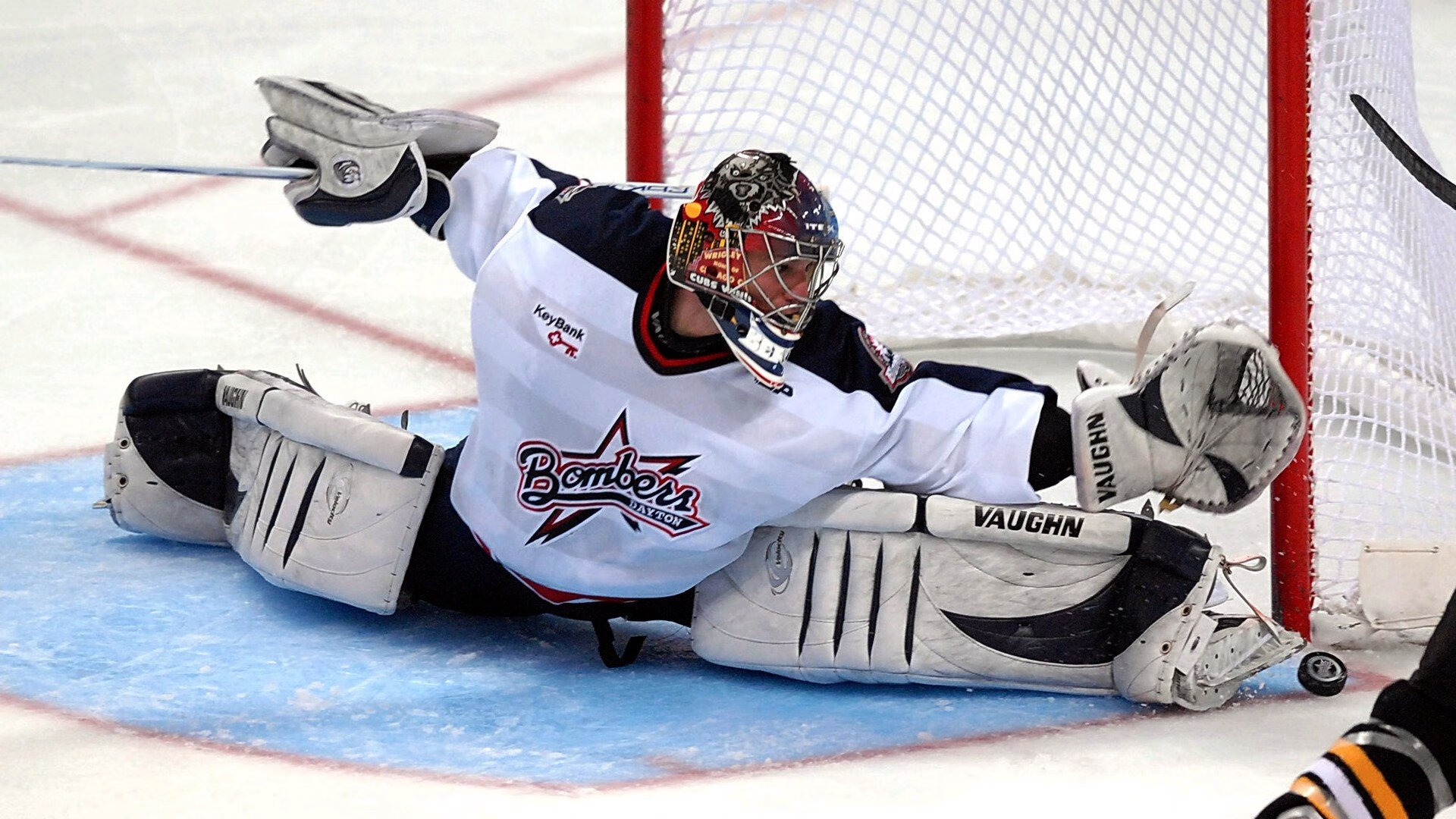 山地徒步“24小时登高赛” 一夜之间完成多峰连穿